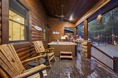 Liquid-Therapy-Lodge-Broken-Bow-Cabins-00302