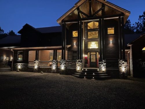 Liquid-Therapy-Lodge-Broken-Bow-Cabins-Christmas-4
