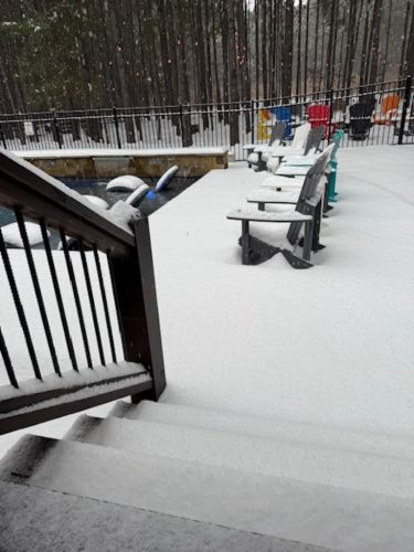 Liquid-Therapy-Lodge-Broken-Bow-Cabins-Snow-16