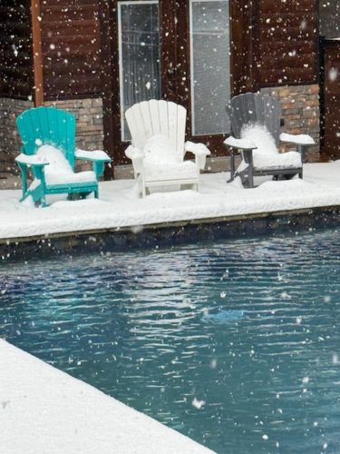 Liquid-Therapy-Lodge-Broken-Bow-Cabins-Snow-18