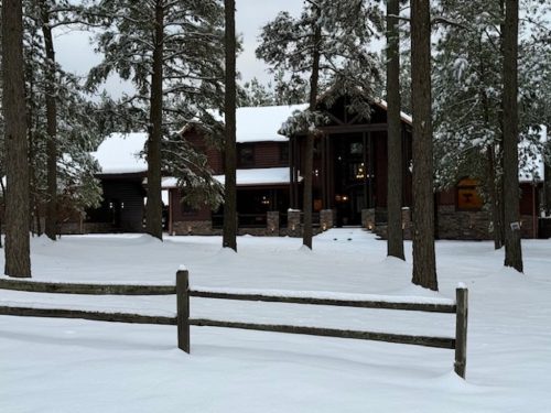 Liquid-Therapy-Lodge-Broken-Bow-Cabins-Snow-6